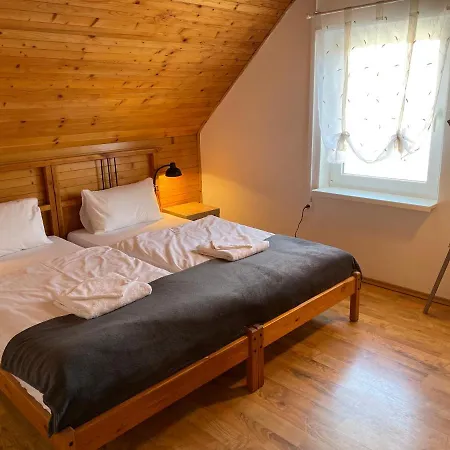 Modry Dom Aparthotel Podhajska