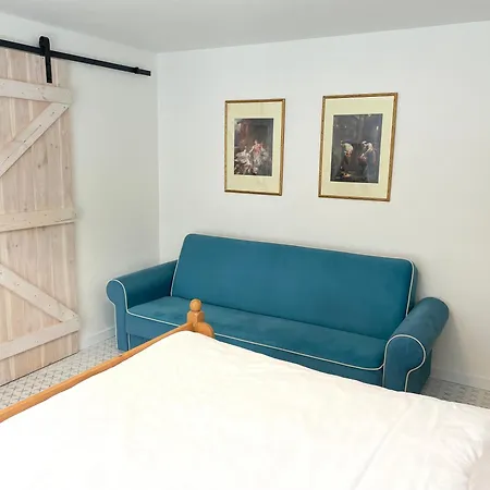 Modry Dom Aparthotel Podhajska