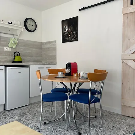 Modry Dom Aparthotel Podhajska